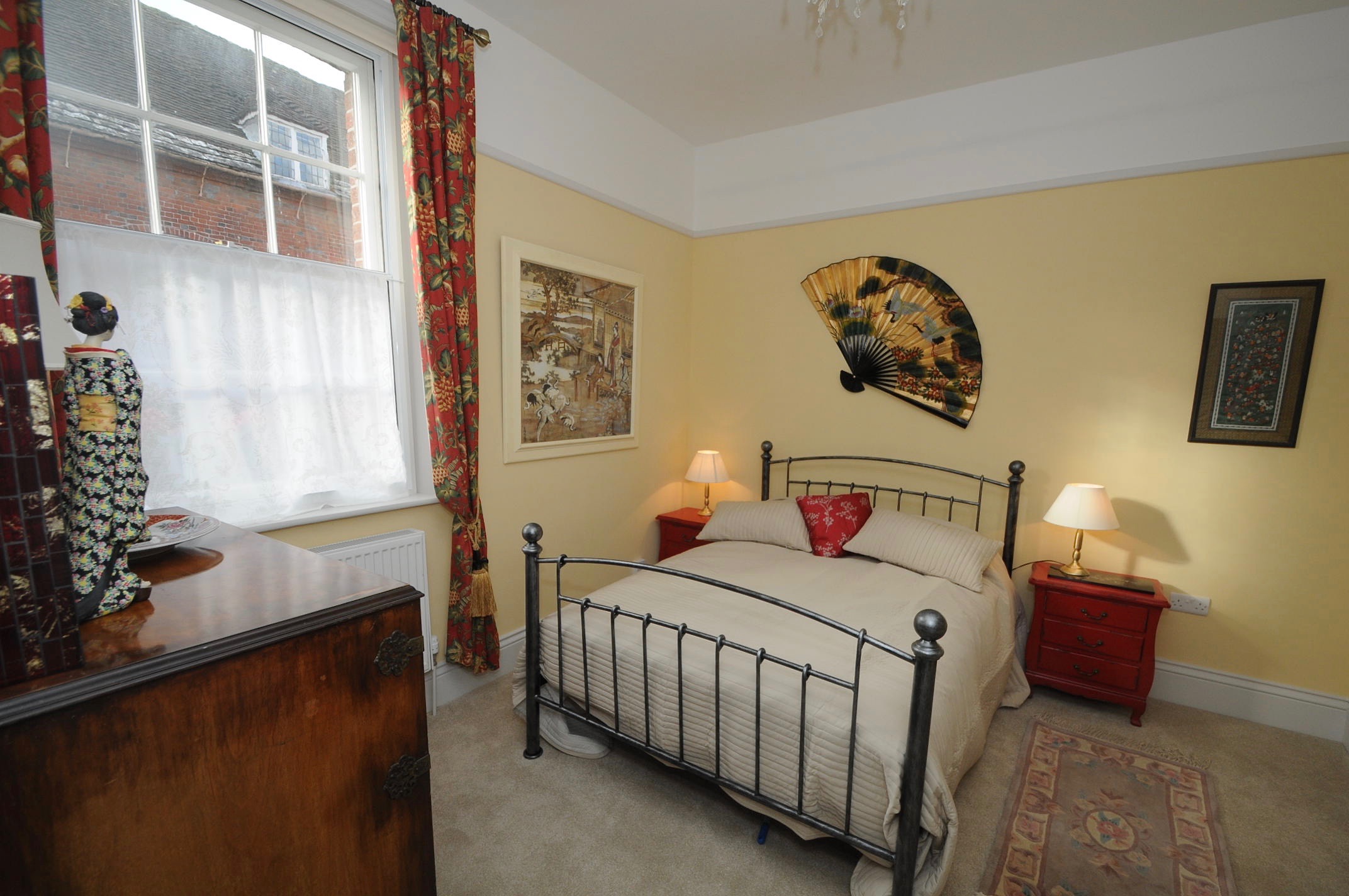 Quay House Ground Floor double bedroom.jpg